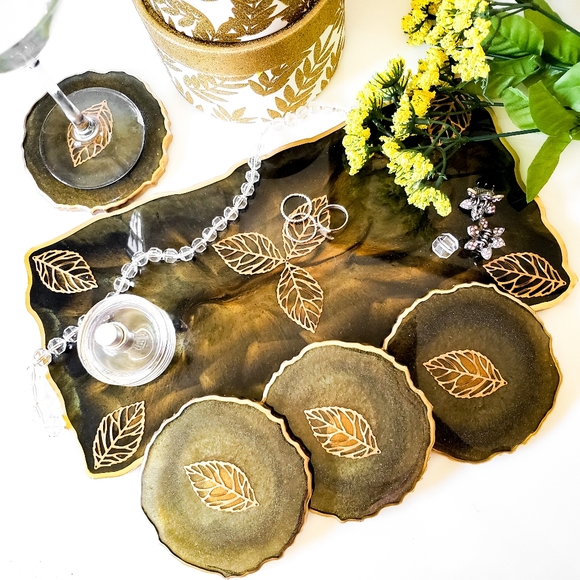 MADE TO ORDER/Resin Decorative Tray Set W/Coasters - Picture 4 of 11
